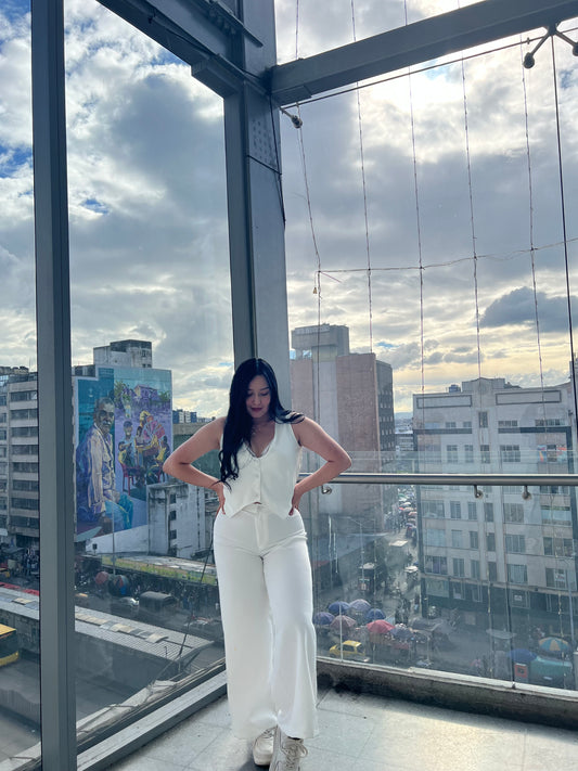 Chaleco y pantalón el llamado de los cielos